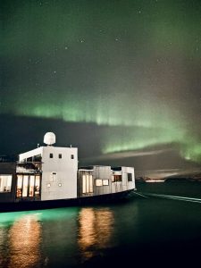 Houseboat with Aurora