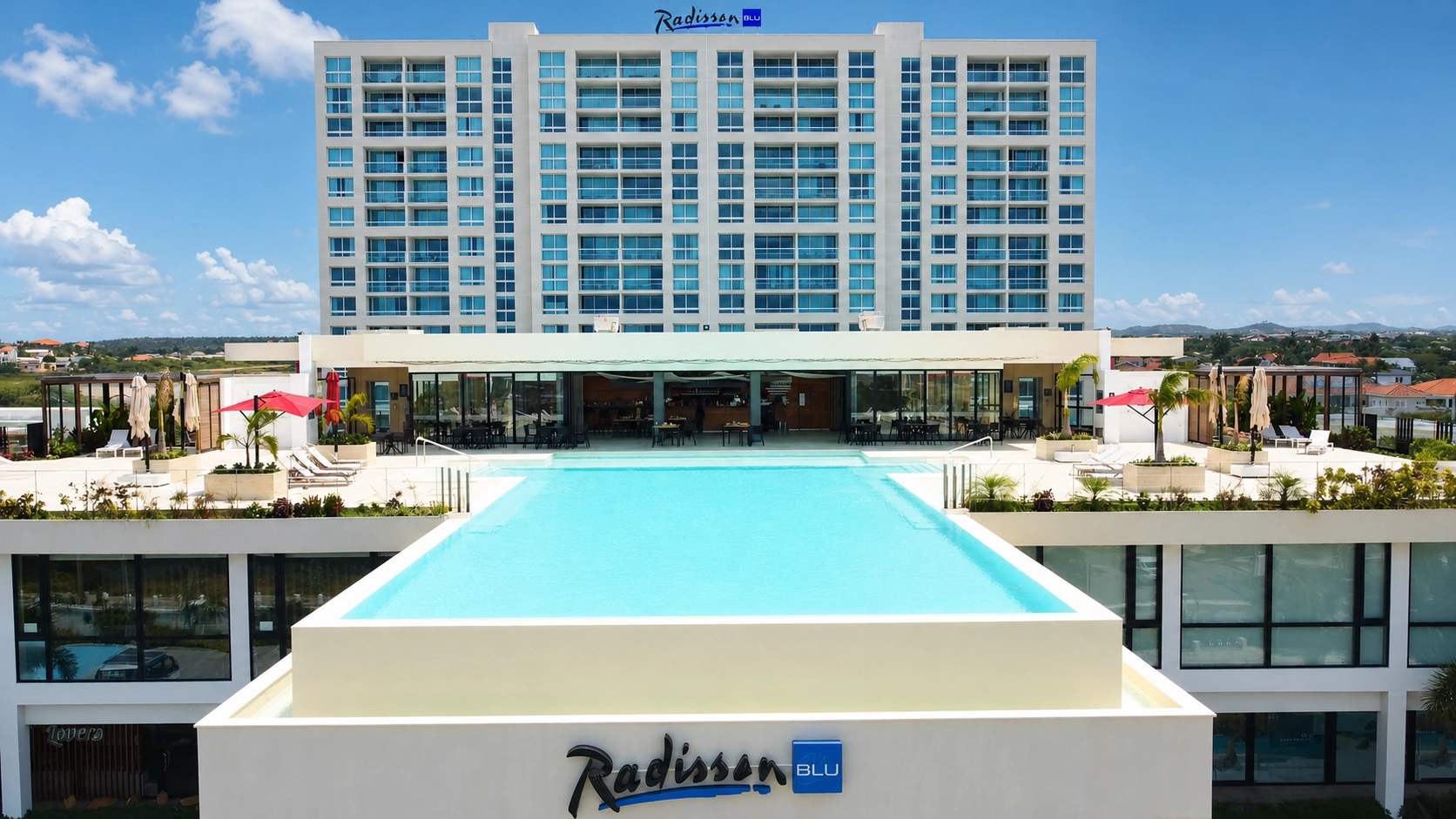 aruba stay raddison blu